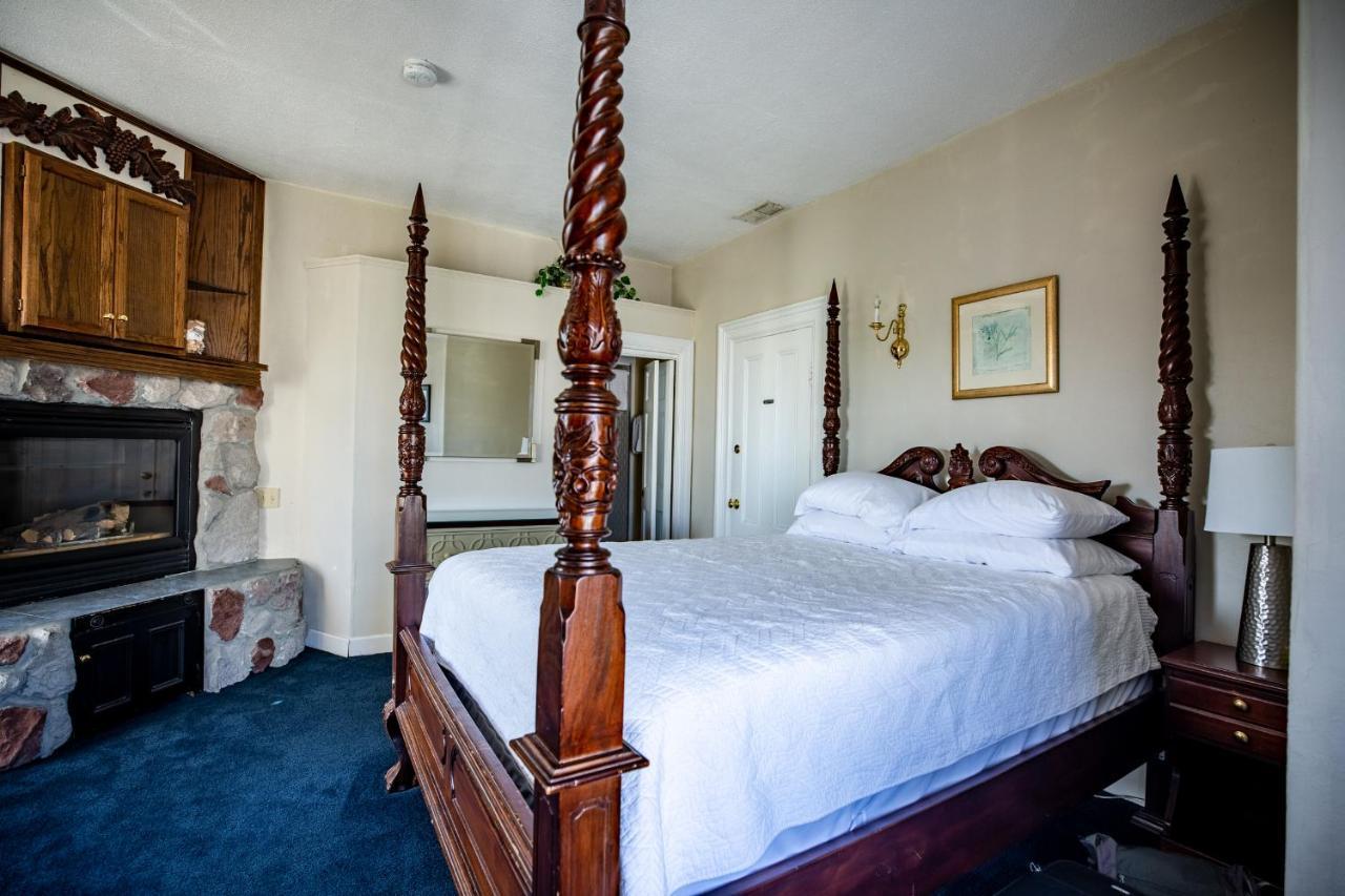 פרובינסטאון Brasswood Inn מראה חיצוני תמונה